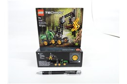 LEGO TECHNIC 117 el. Harwester kołowy John Deere