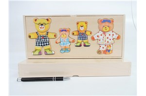 UKŁADANKA drew. rodzina, misie, 28x13 cm.