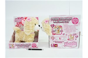 Piesek chodzący na smyczy Natalia