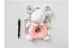 *NEW BABY GRZECHOTKA myszka, 18 cm, brzoskwiniowa