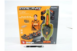 *BBURAGO metal. 1:24 F1 Model Kit MClaren Piastri