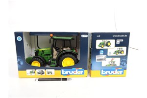 BRUDER Traktor, 1:16,  John Deere 5115M, 3+