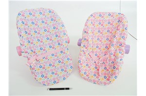 AST. NOSIDEŁKO AGUSIA DLA LALKI 50x33x12 cm, 2 wz.