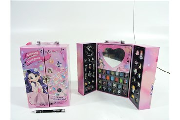 TWORZENIE BRANSOLETEK, zest., 5+,    walizka