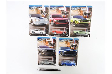 AST. HW AUTO metal., 1:64 PREMIUM 60 YEARS     /10