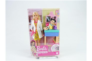 BARBIE KARIERA PEDIATRA      6/