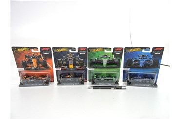 AST. HW Premium Formuła 1 , 4 wz.    /8