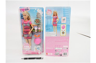 BARBIE LALKA, pink passport, Italy Travel    /5