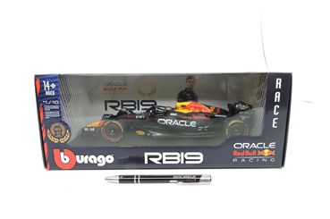 *BBURAGO metal. 1:18 FORMULA F1,RB19 Racing,Versta
