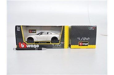 *BBURAGO metal. 1:24 NISSAN GT-R 2017 WHITE