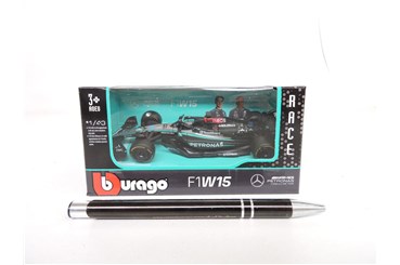 *BBURAGO metal. 1:43 Mercedes AMG Petronas