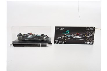 *BBURAGO metal. 1:43 Mercedes AMG petr., HAMILTON