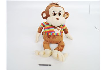 PLUSZ małpka w kol. koszulce, stojąca, 85x40x67 cm