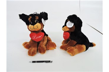 PLUSZ Piesek Siedzący czarno-brąz. love dźw, 25 cm