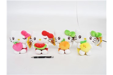 *AST. PLUSZ Hello Kitty Macedonia 20 cm, 4 ass./12
