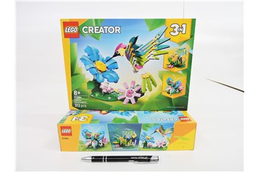 LEGO CREATOR 312 el. - Dzikie Zwierzęta: koliber