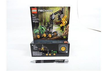 LEGO TECHNIC 117 el. Harwester kołowy John Deere