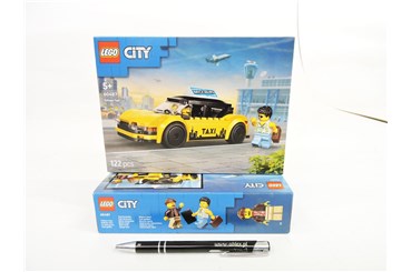 LEGO CITY 122 el. -  Żółta taksówka