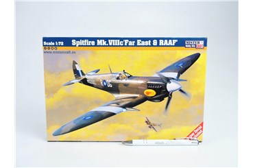 MODEL SAMOL. SPITFIRE MK. VIII FAR EAST & RAAF