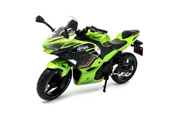 *MAISTO MOTOR metal. Kawasaki Ninja 400 2023 1:12