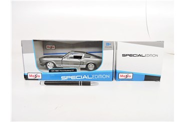 *MAISTO AUTO metal, 1:24 Ford mustang gt 1967 szar