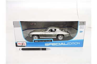 *MAISTO AUTO metal, 1:18 Chevrolet Corvette1965 sr