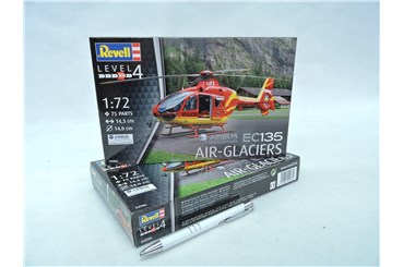 *REVELL helikopter 1:72 EC135 AIR-GLACIERS.