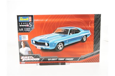 *REVELL samochód 1:25 '69 CHEVY YENKO CAMARO