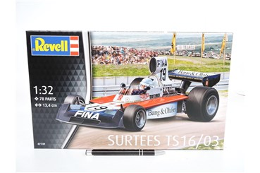 REVELL samochód 1:32 SUPTEES TS16/03