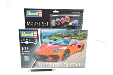 *REVELL auto 1:24 CORVETTE C8 COUPE