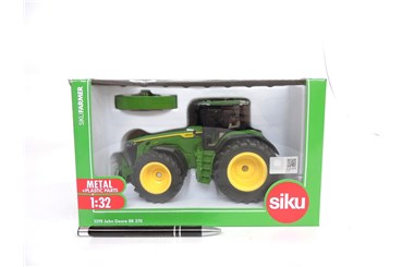 *SIKU TRAKTOR John Deere 8R 370