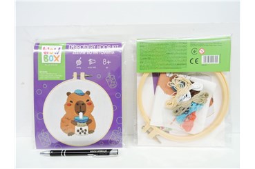 WOW BOX, zest. do haftowania, KAPIBARA BUBBLE TEA