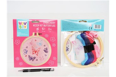 WOW BOX, zest. do haftowania - MOTYLKI