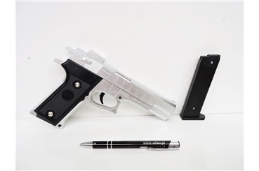 PISTOLET na kulki, 22x14 cm, srebrny,         fol.