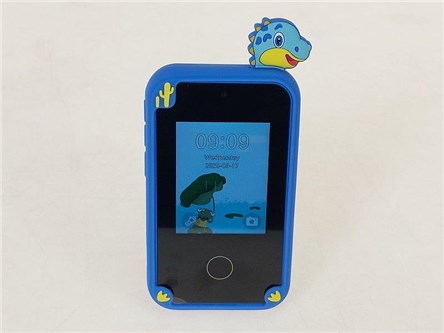 *Telefon,aparat, kamera,8 gier,latarka, alarm 4 ko