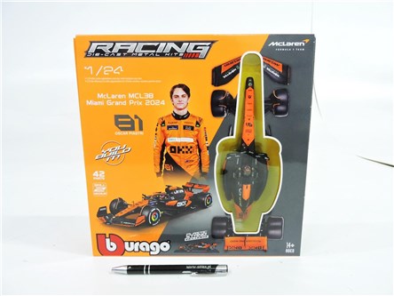 BBURAGO metal. 1:24 F1 Model Kit MClaren Piastri