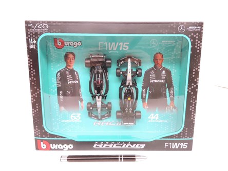 *BBURAGO metal. 1:43 MB AMG W15 2024 2pack