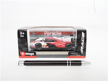 *BBURAGO metal. 1:43 Race, Porsche 963,      kart.