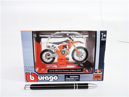 *BBURAGOmetal 1;18 RED BULL  MOTOR