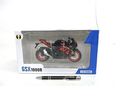 MOTOCYKL 1:12 Suzuki GSX1000R, św/dźw.