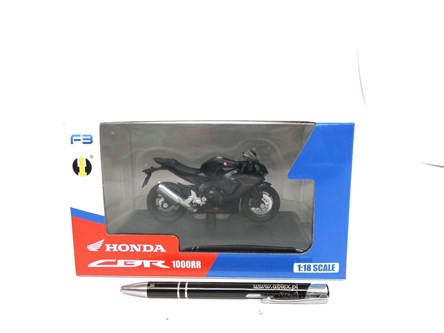 MOTOCYKL 1:18 Honda CBR1000RR, kart.