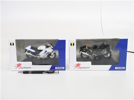 AST. MOTOCYKL 1:18 Suzuki Hayabusa,   kart.