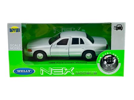 WELLY 1:34 Ford Crown Victoria 1999 srebrny