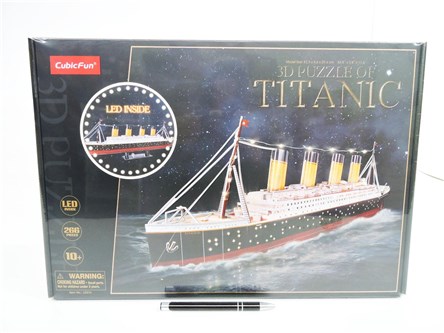 PUZZLE 3D, 246 el., Titanic, LED