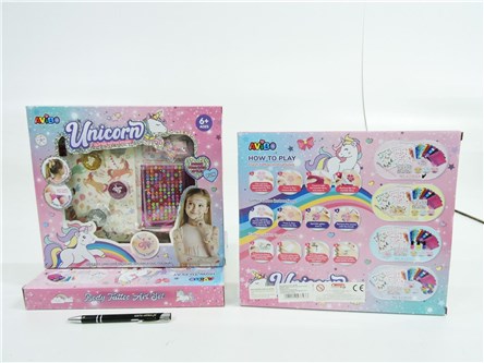 BROKATOWE STUDIO TATUAŻU, jednorożce, 6+,    kart.