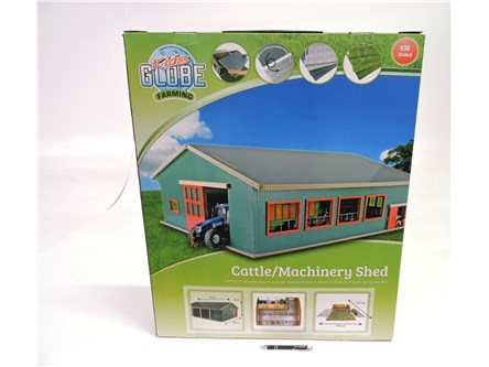 STAJNIA Z PASTWISKIEM, drew., 75x61x29 cm, 1:32