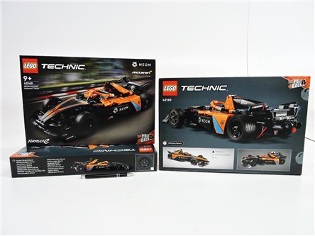 LEGO TECHNIC 452 el., NEOM McLaren Formula E