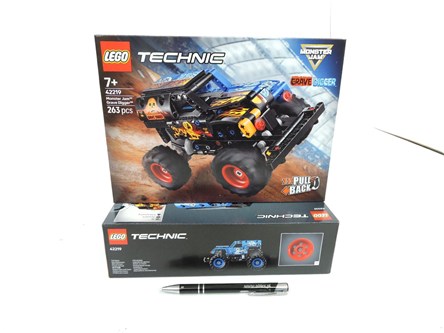 LEGO TECHNIC 263 el. - Monster Jam Grave Digger