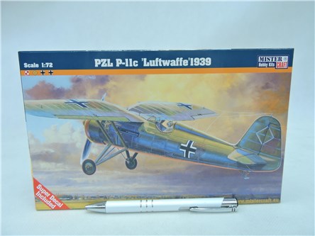 MODEL samolot  P-11 c LUFTWAFFE 1939