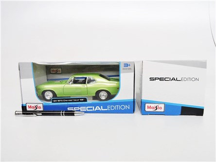 MAISTO AUTO metal, 1:24 Chevrolet nova ss 1970